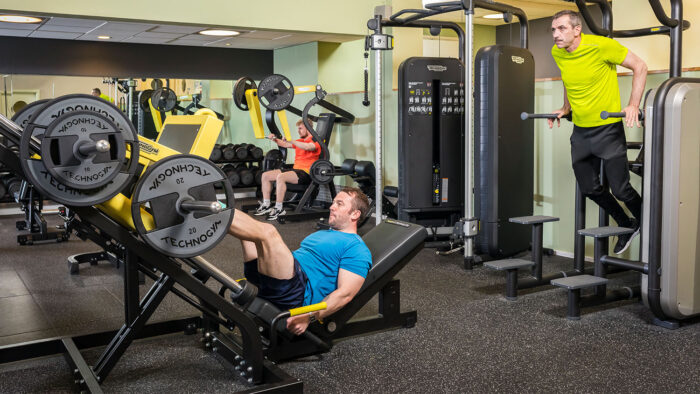 Nuffield Health Fitness & Wellbeing Gym: St Albans, Leeds, East Kilbride, Farnham, Sunbury-on-Thames
