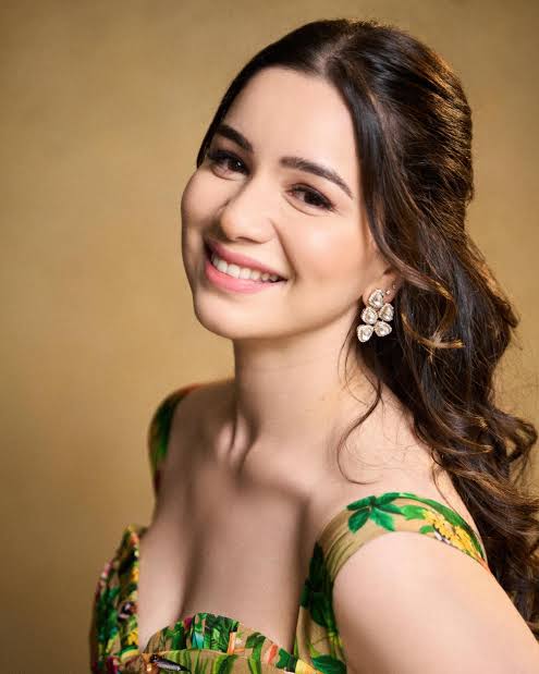 Sara Tendulkar: Biography, Husband, Wikipedia, Net Worth, Age, Height, Weight, Ethnicity, Nationality